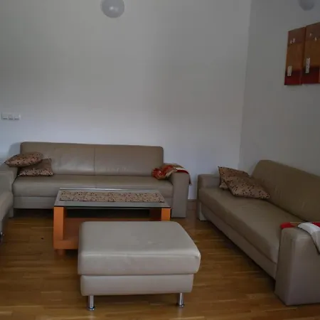 Kmetija Frangez Hostal Zgornje Hoce