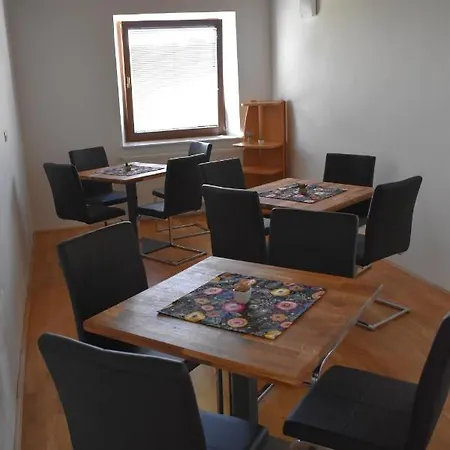 Hostal Kmetija Frangez *