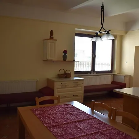 Hostal Kmetija Frangez *